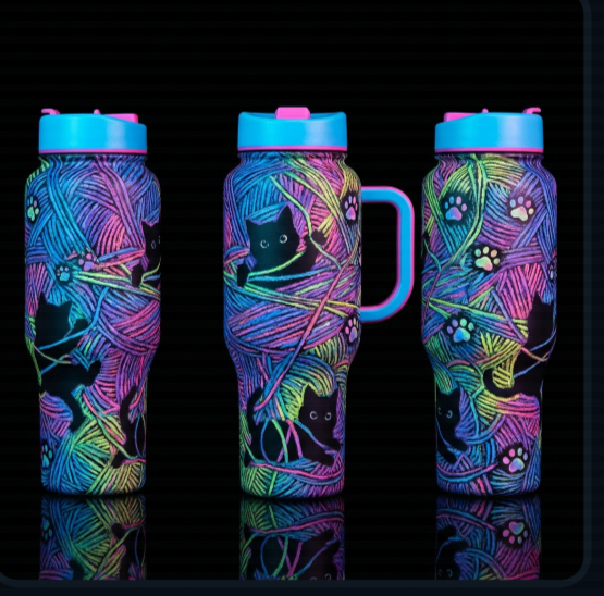 knitting kittens water bottle design
